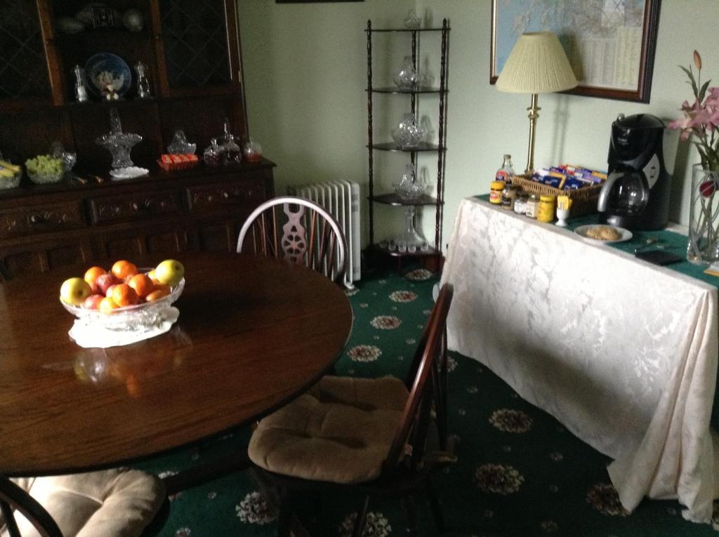 Garelochhead 번브레이 비앤비 B&B 외부 사진